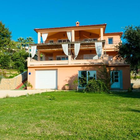 Apartments Villa Kristina Supetarska Draga Ngoại thất bức ảnh