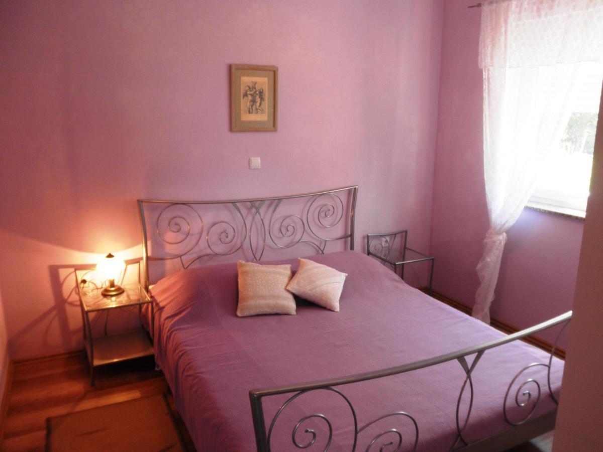 Apartments Villa Kristina Supetarska Draga Ngoại thất bức ảnh