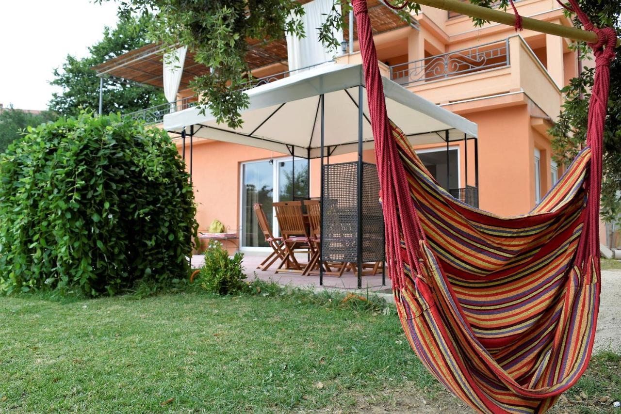 Apartments Villa Kristina Supetarska Draga Ngoại thất bức ảnh