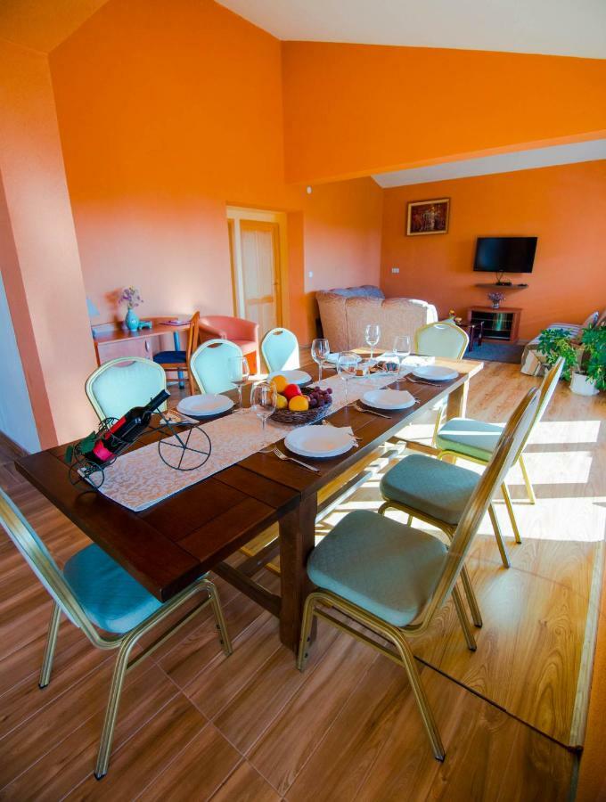 Apartments Villa Kristina Supetarska Draga Ngoại thất bức ảnh